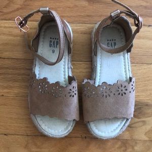 New Gap Kids Espadrille Sandals size 9